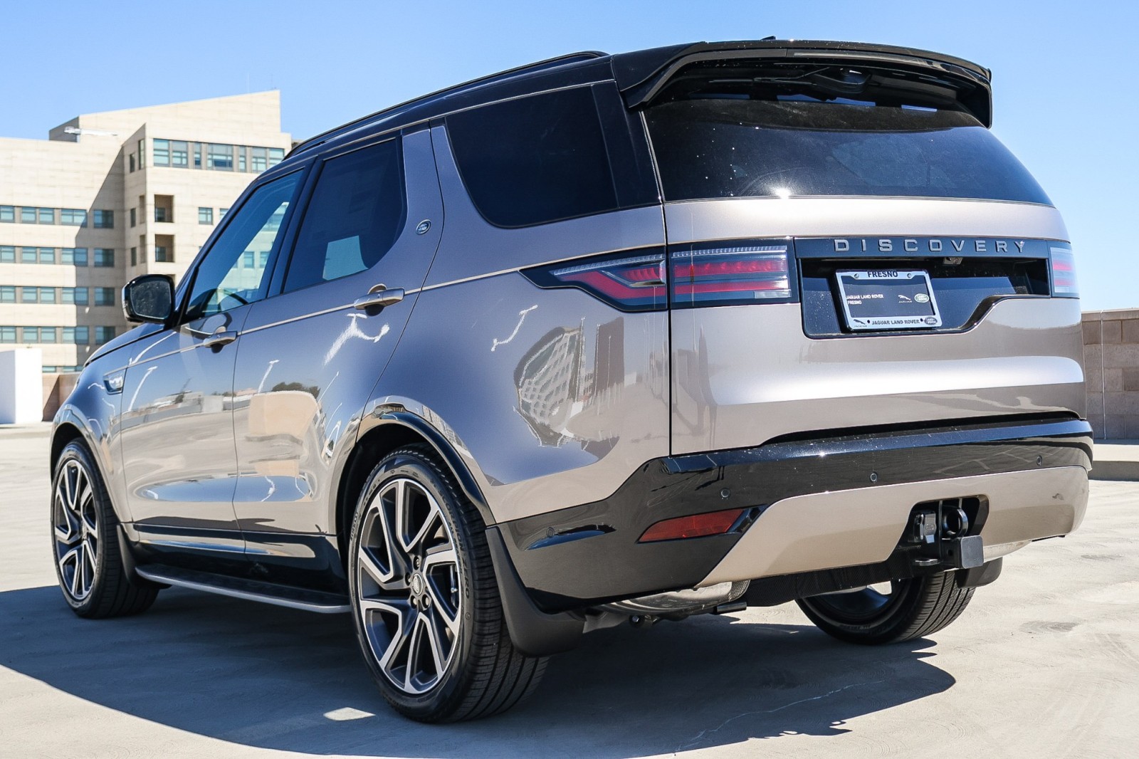 2025 Land Rover Discovery SE photo 7