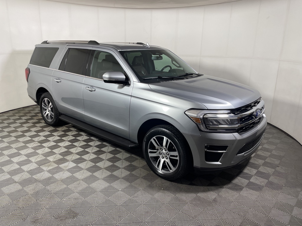 2024 Ford Expedition Limited's photo
