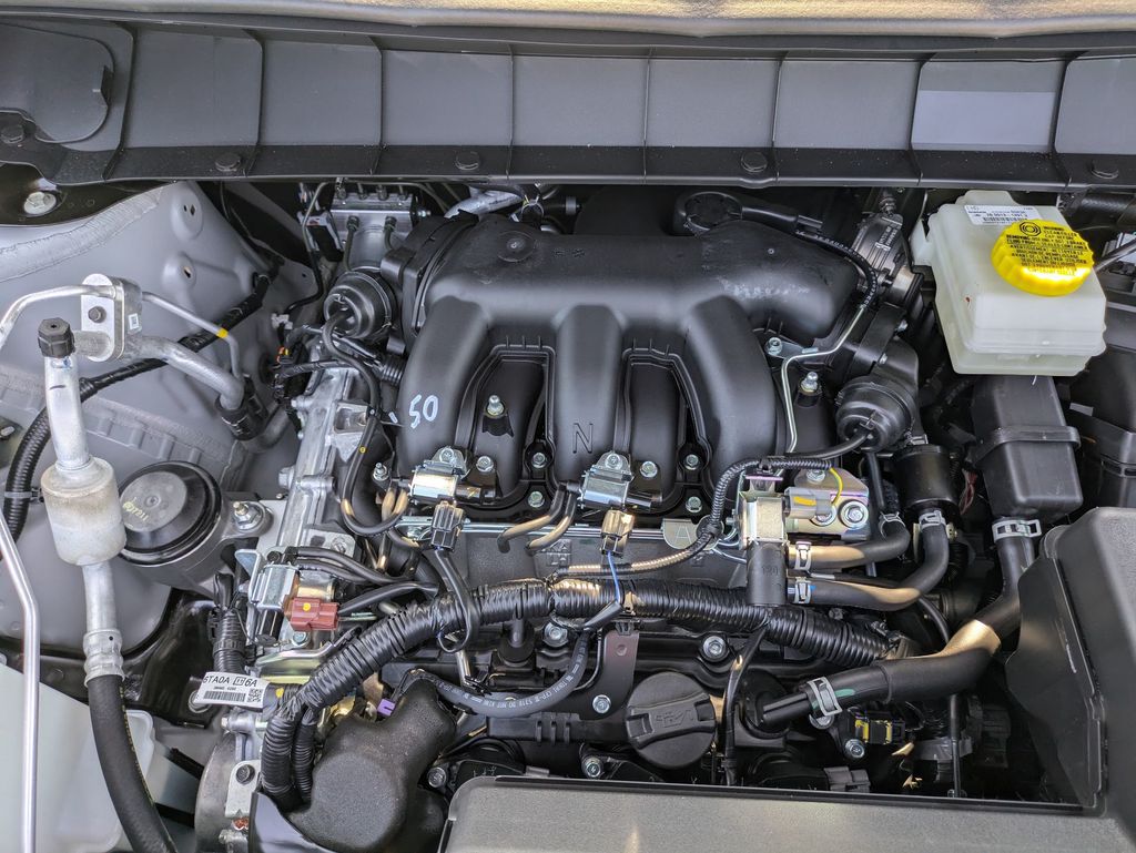 2025 Nissan Pathfinder Platinum photo 10