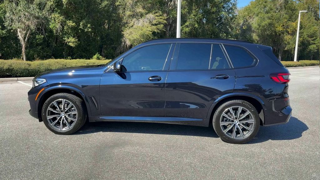 2023 Bmw X5 sDrive40i photo 3