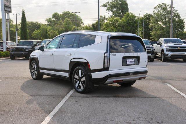 New 2026 White Hyundai SEL image 3