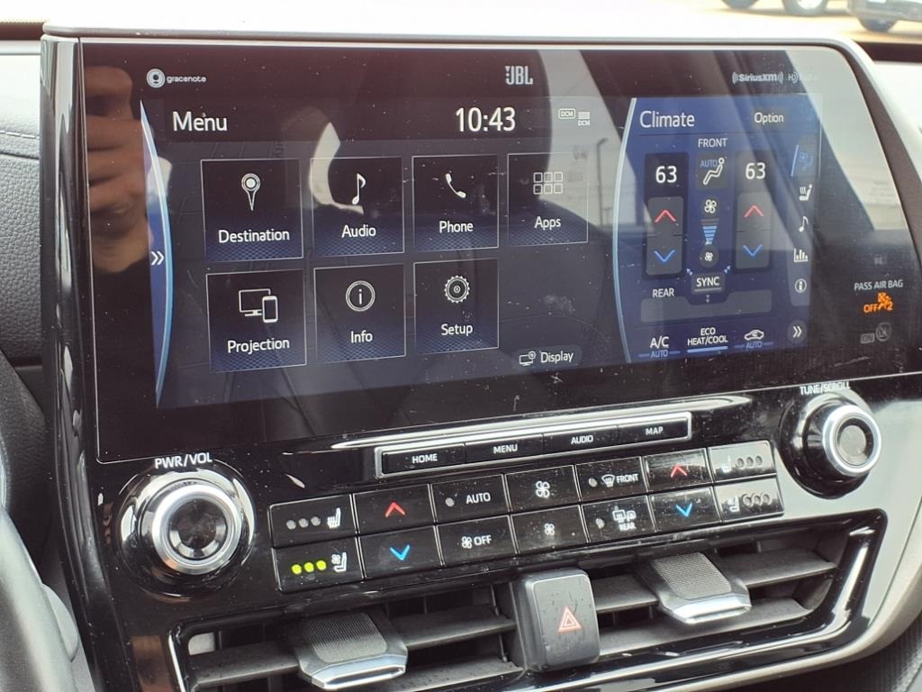 2022 Toyota Highlander Limited Hybrid photo 9