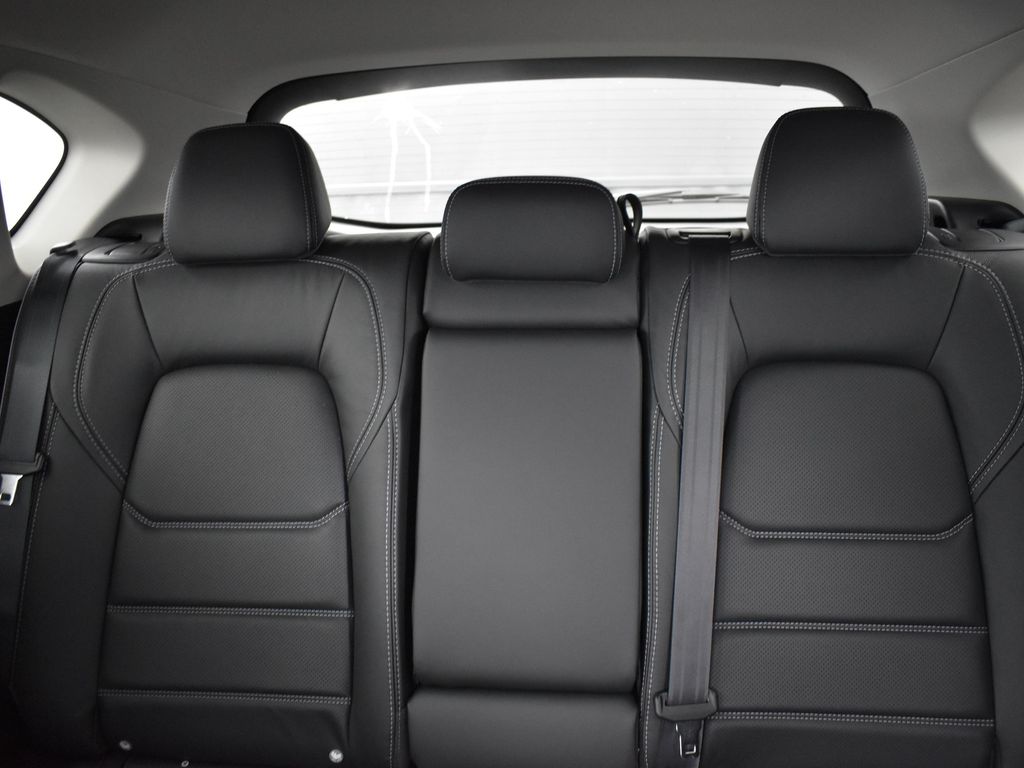 2025 Mazda CX-5 2.5 S Preferred photo 18