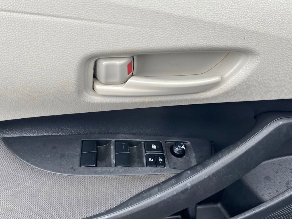 2025 Toyota Corolla LE photo 17