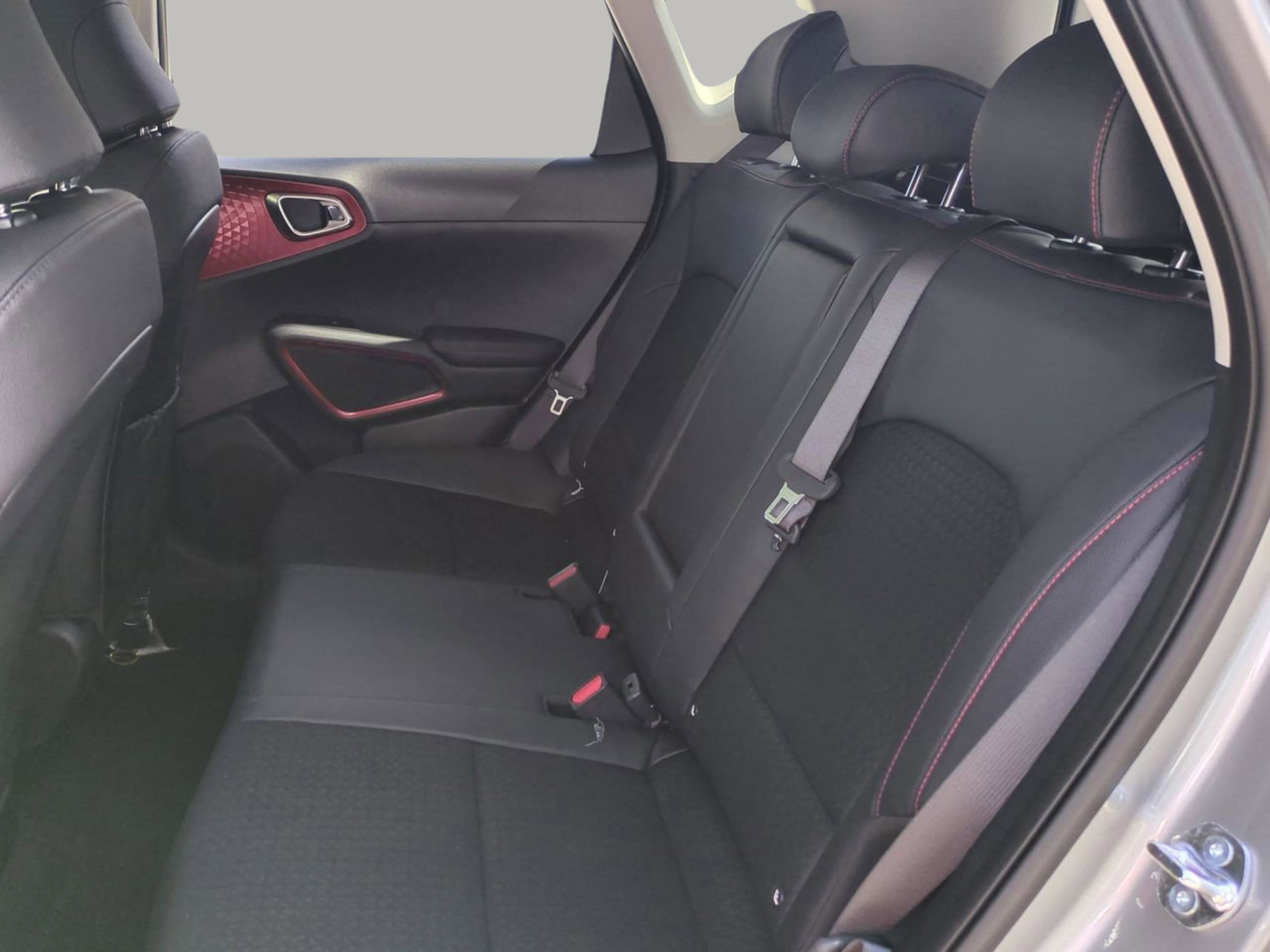 2025 Kia Soul GT-Line photo 28