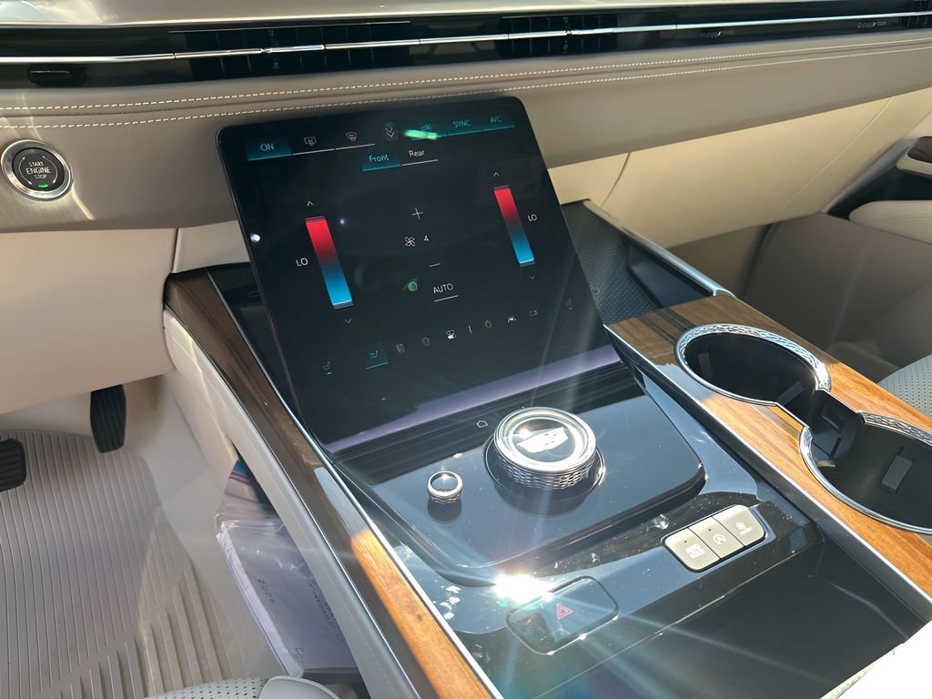 2025 Cadillac Escalade Sport Platinum photo 32