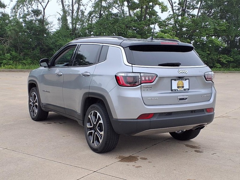 2022 Jeep Compass Limited photo 3