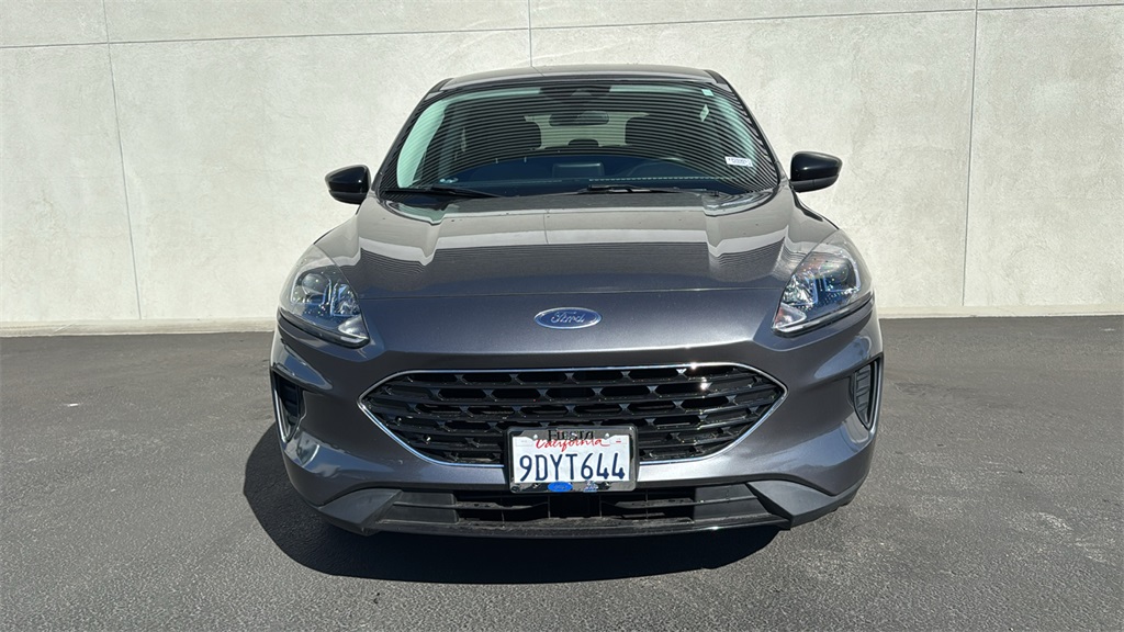 2022 Ford Escape SE photo 2