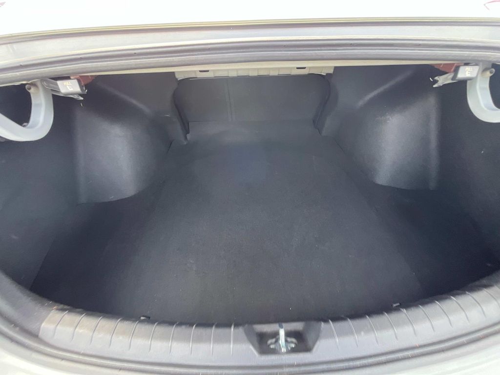 2024 Kia K5 GT photo 10