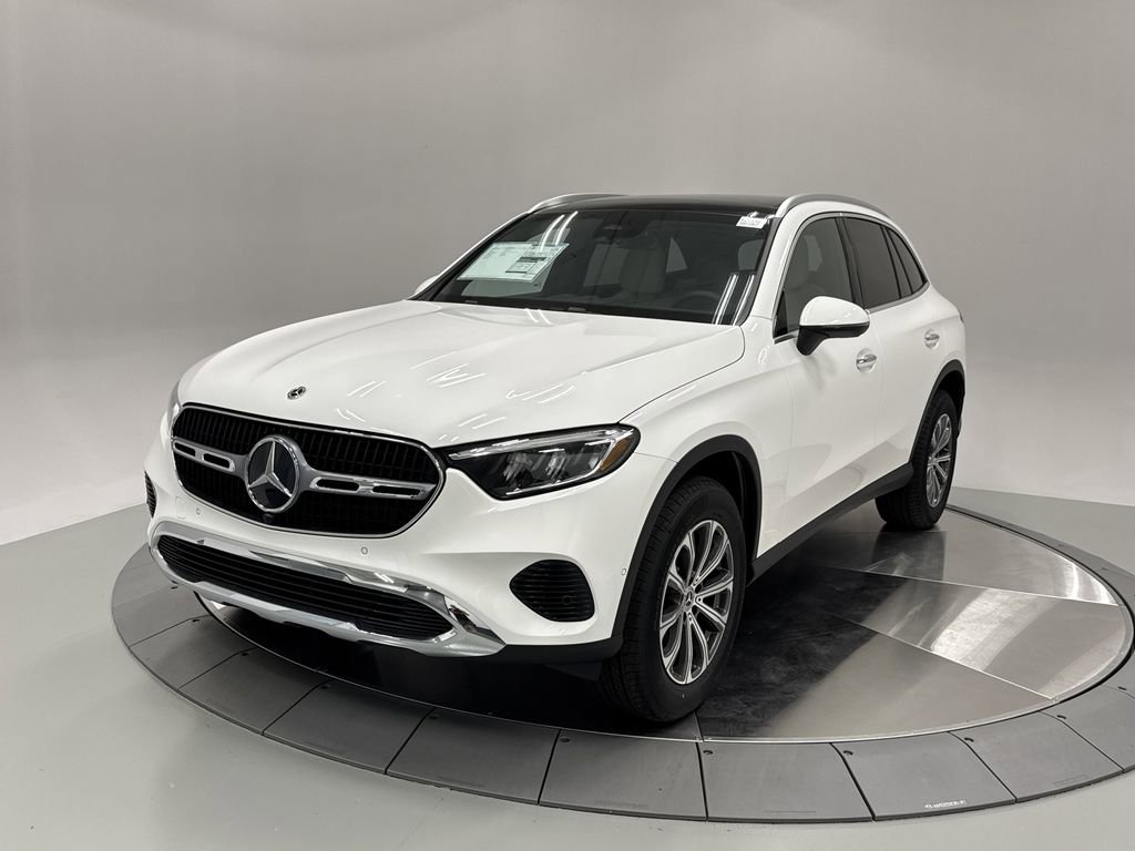 2026 Mercedes Benz GLC 300 4MATIC photo 3