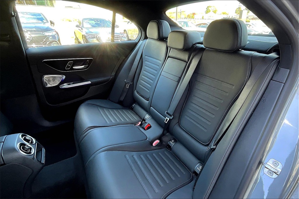 2025 Mercedes Benz C 300 4MATIC photo 10