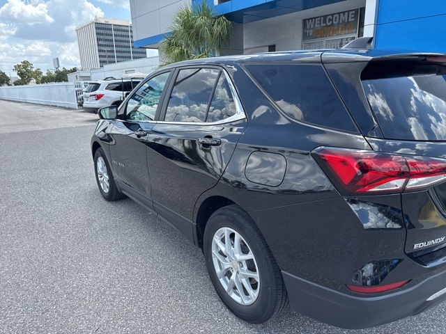 2022 Chevrolet Equinox LT photo 4