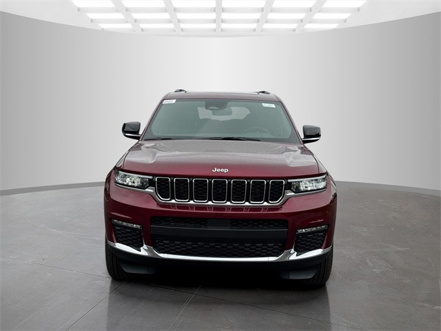 2025 Jeep Grand Cherokee Limited photo 2