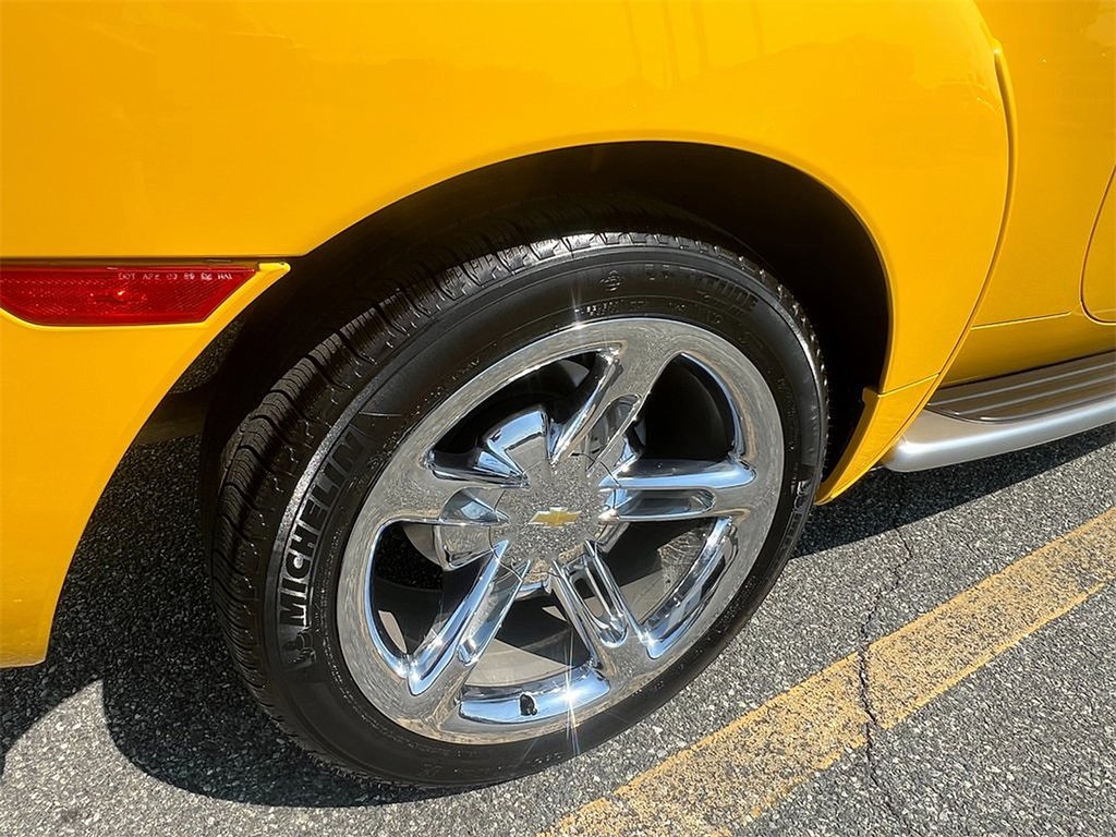 2005 Chevrolet SSR Base photo 6