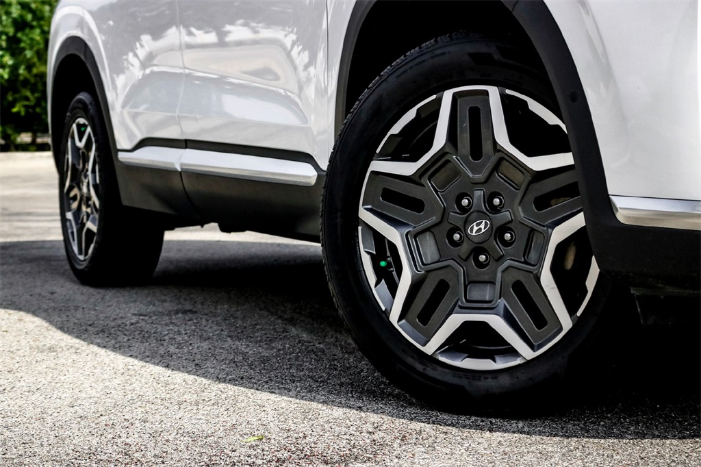 2023 Hyundai Santa Fe Limited photo 2