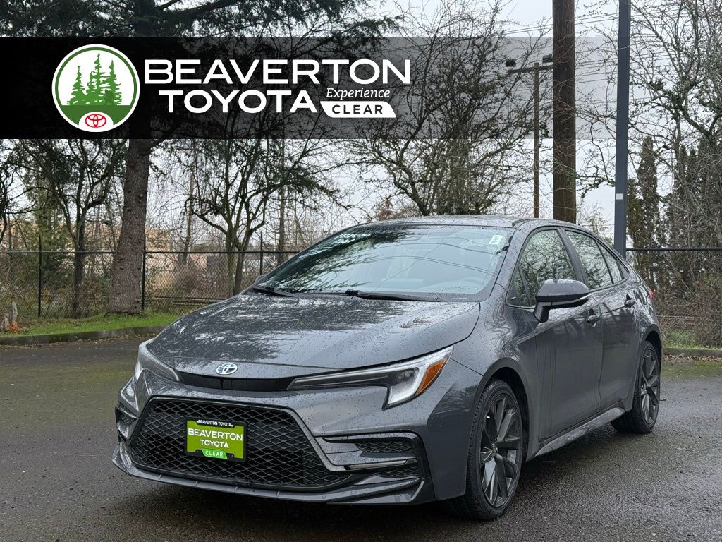 2023 Toyota Corolla SE's photo