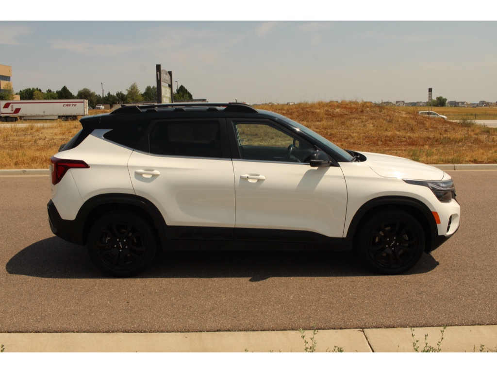 2024 Kia Seltos X-Line photo 6