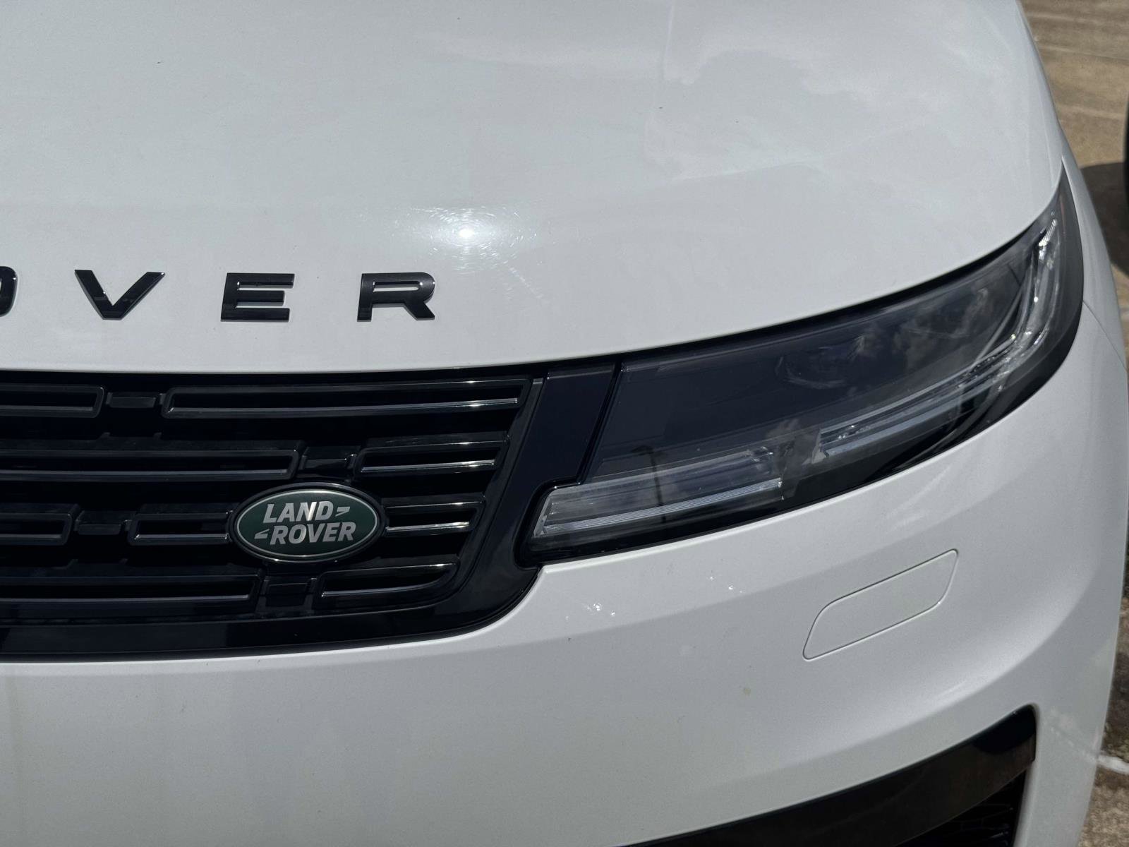 2024 Land Rover Range Rover Sport SE photo 2