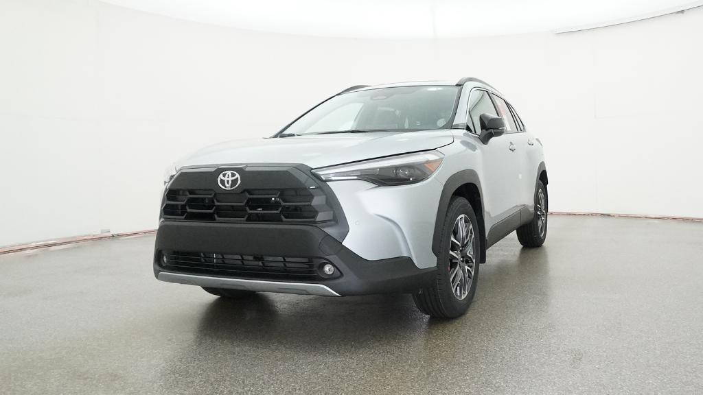2026 Toyota Corolla Cross XLE photo 3