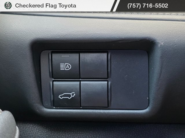 2021 Toyota Highlander XSE photo 10