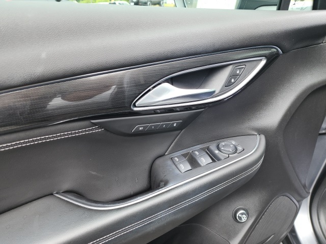 2021 Buick Envision Essence photo 10