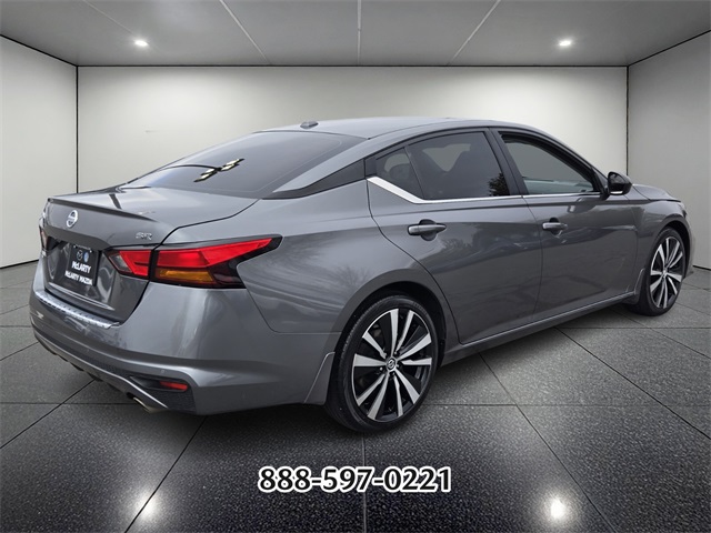 2021 Nissan Altima 2.5 SR photo 3