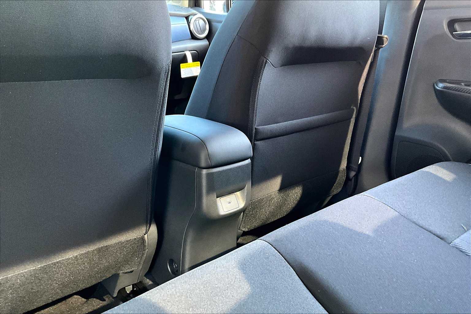 2025 Nissan Versa SV photo 20