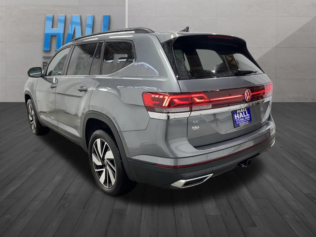 2025 Volkswagen Atlas SE Technology photo 3