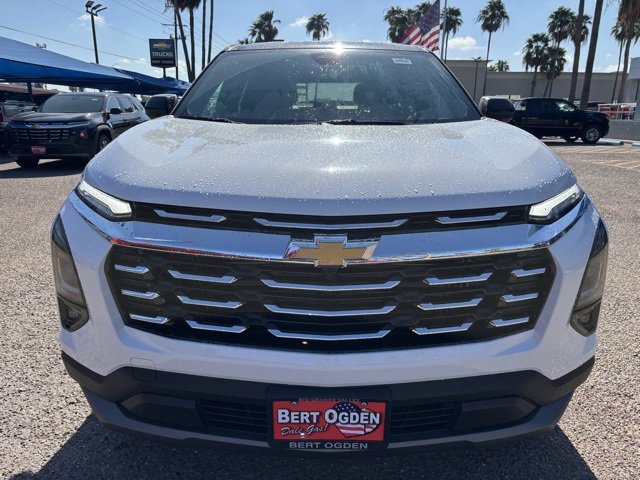 2026 Chevrolet Equinox LT photo 2
