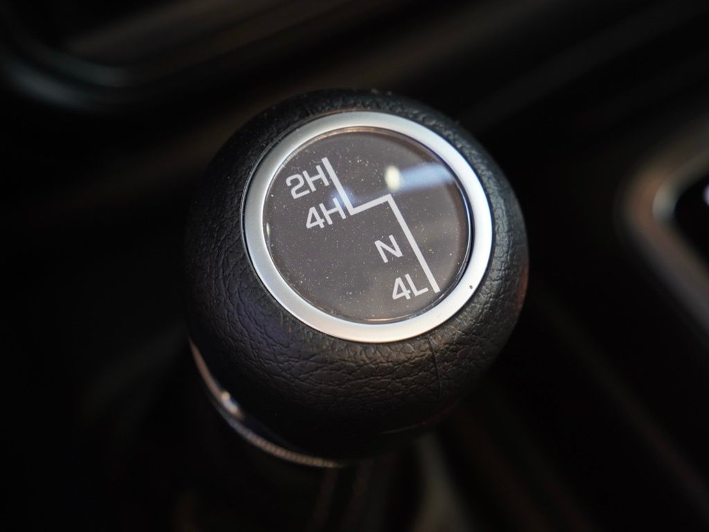 New 2026 Anvil Clear-Coat Exterior Paint Jeep 4-Door Sport S image 17