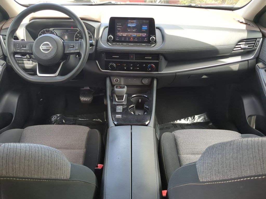 2021 Nissan Rogue S photo 13