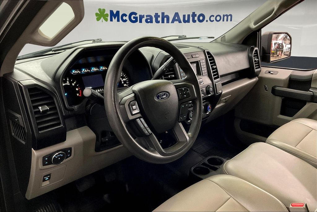 2016 Ford F-150 XL photo 14