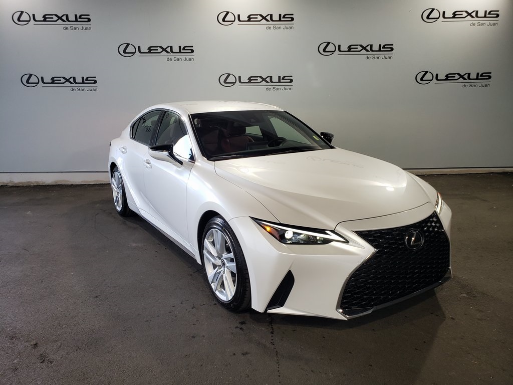 2025 Lexus IS 300 photo 3