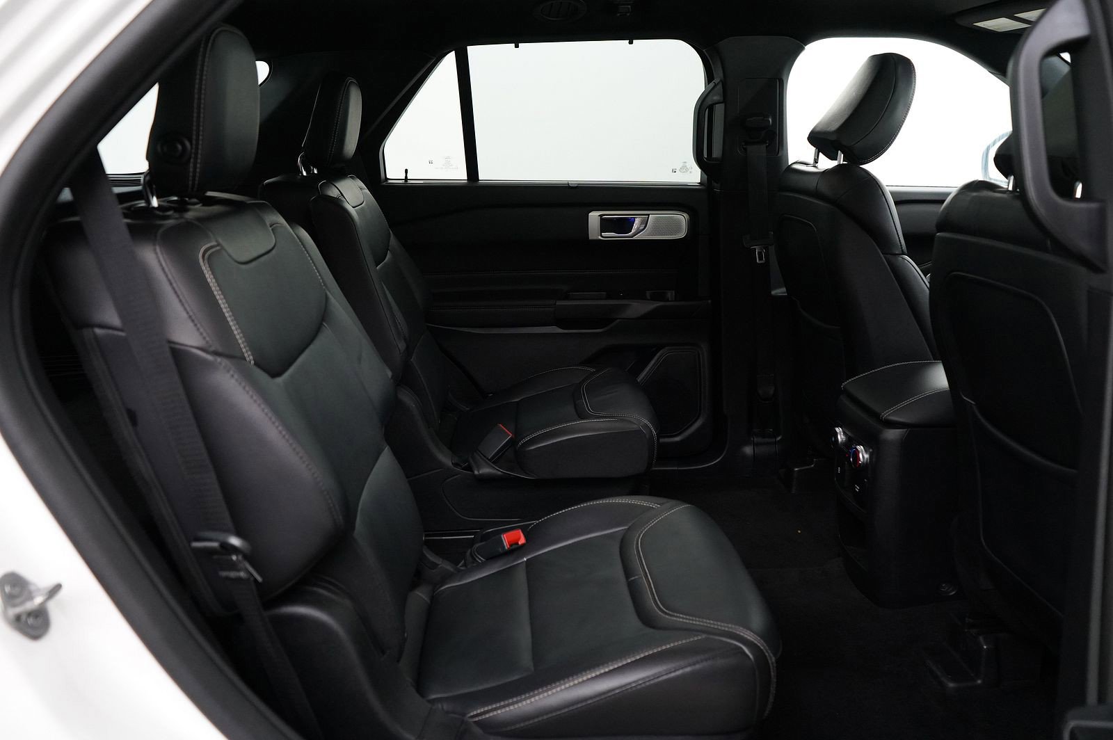 2020 Ford Explorer ST photo 11