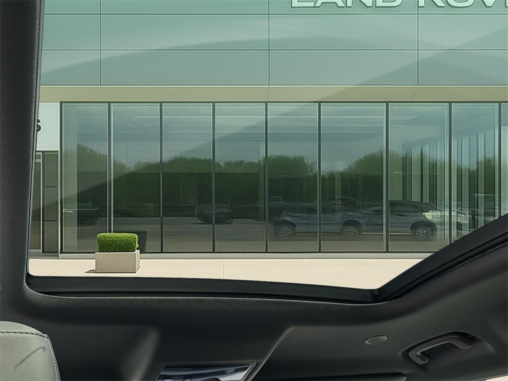 2025 Land Rover Defender 110 X-Dynamic SE photo 6