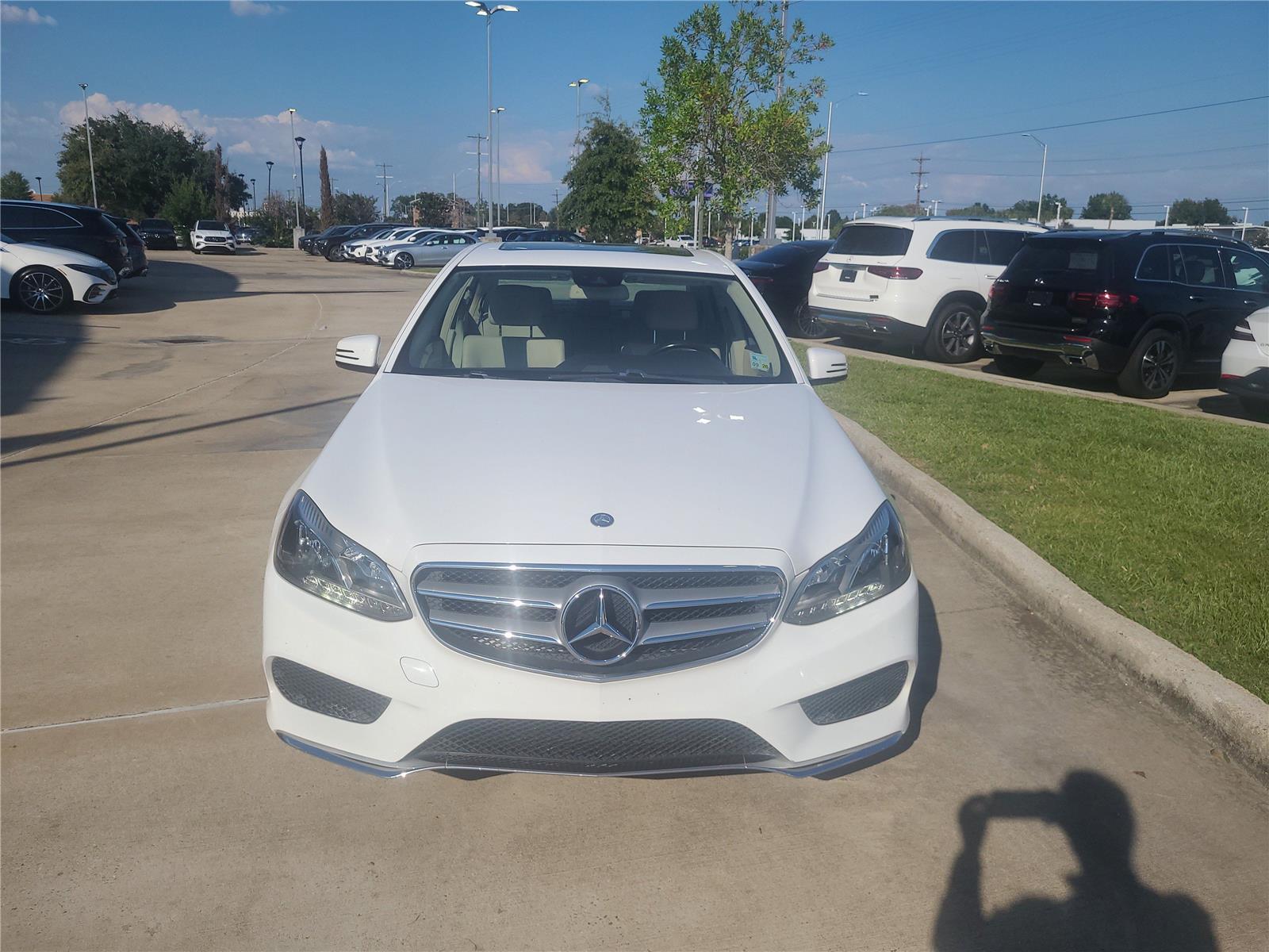 2014 Mercedes Benz E 350 Sport photo 3