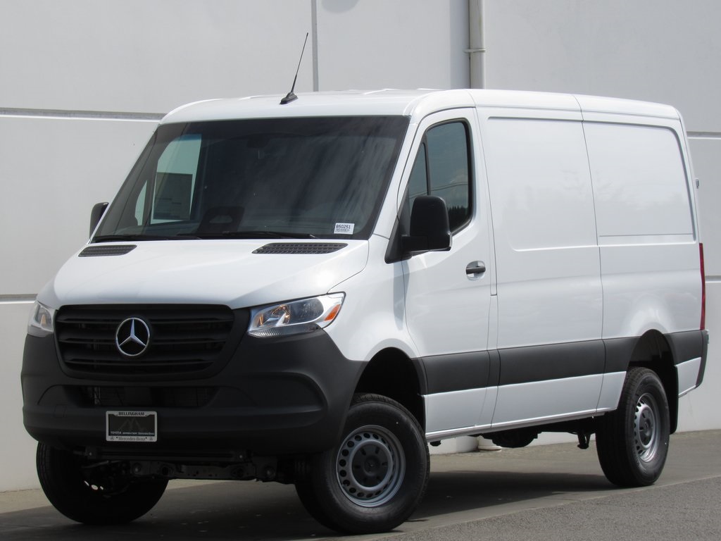 2025 Mercedes-Benz Sprinter Cargo Van Base's photo