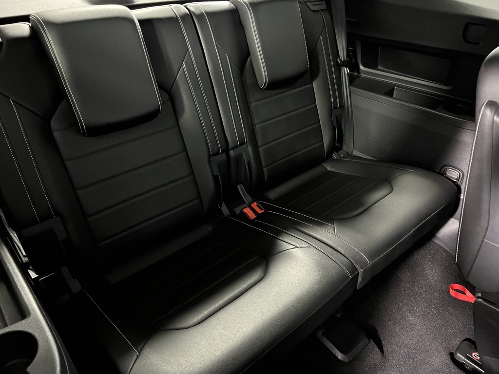 2023 Volkswagen Atlas V6 SEL Premium R-Line photo 30