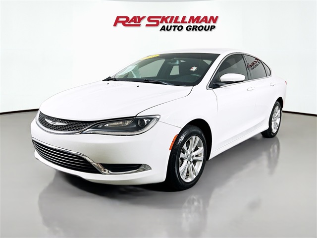 2015 Chrysler 200 Limited photo 3