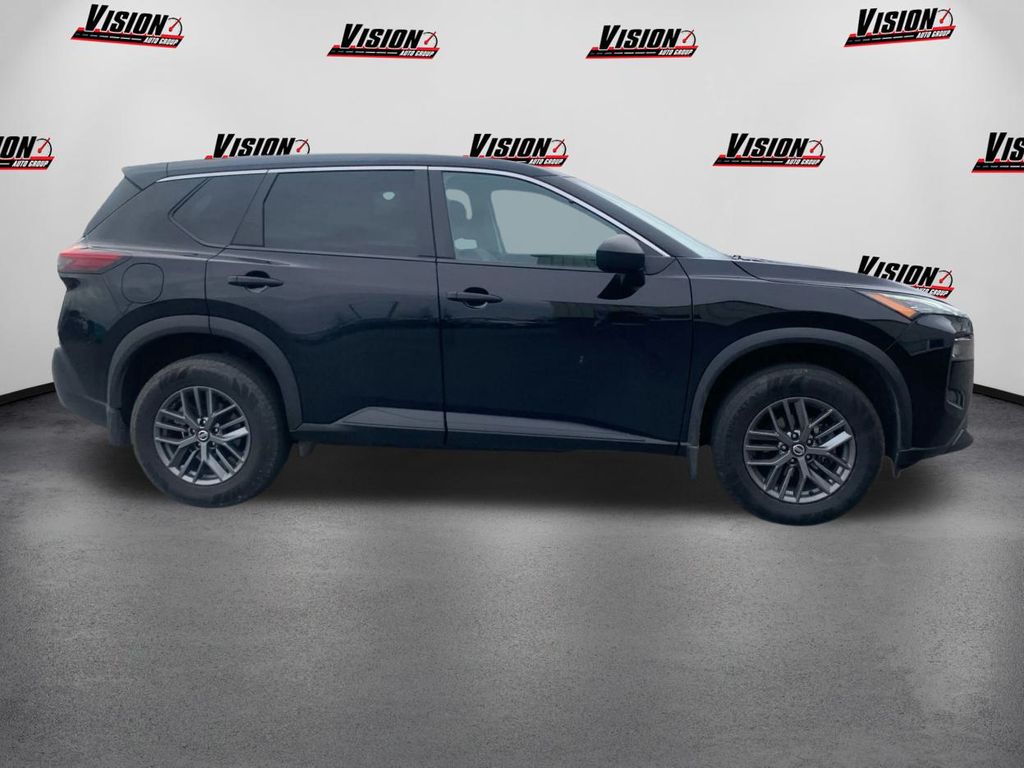 2021 Nissan Rogue S photo 4