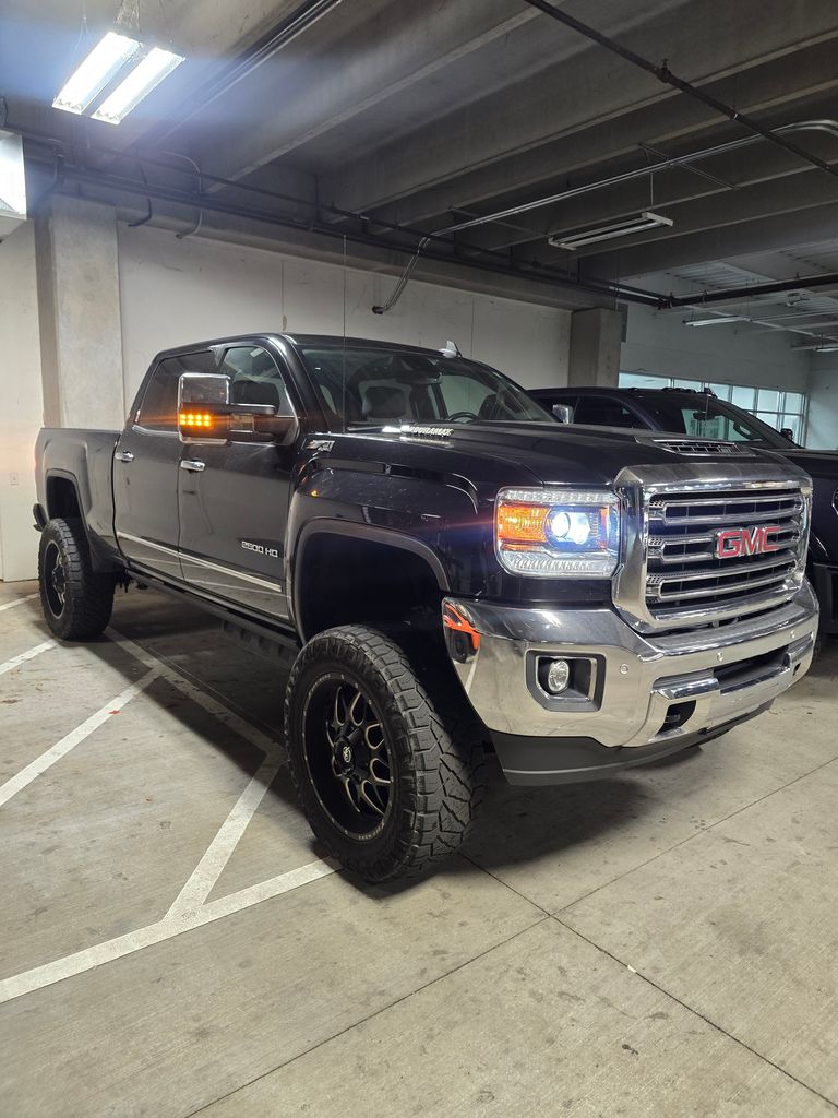 2019 GMC Sierra 2500HD SLT's photo