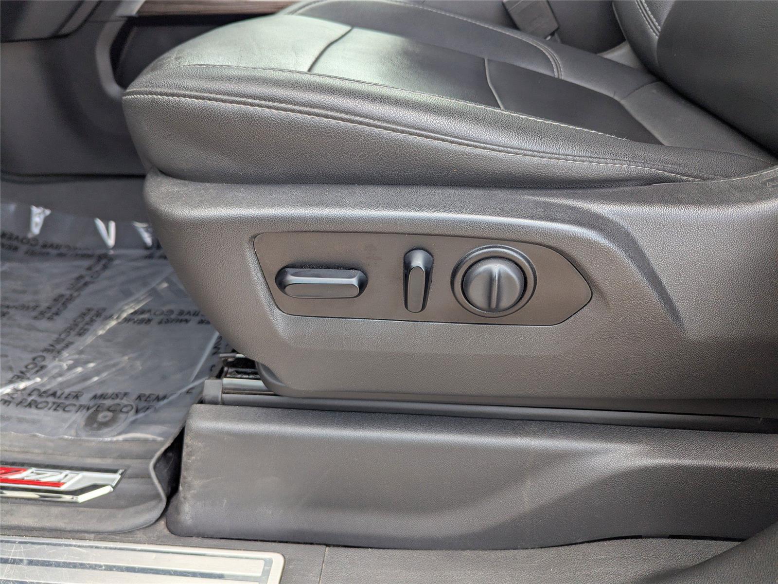 2021 Chevrolet Silverado 1500 RST photo 18