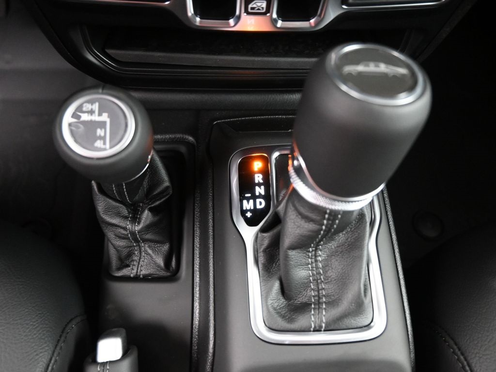 2025 Jeep Gladiator Sport photo 6