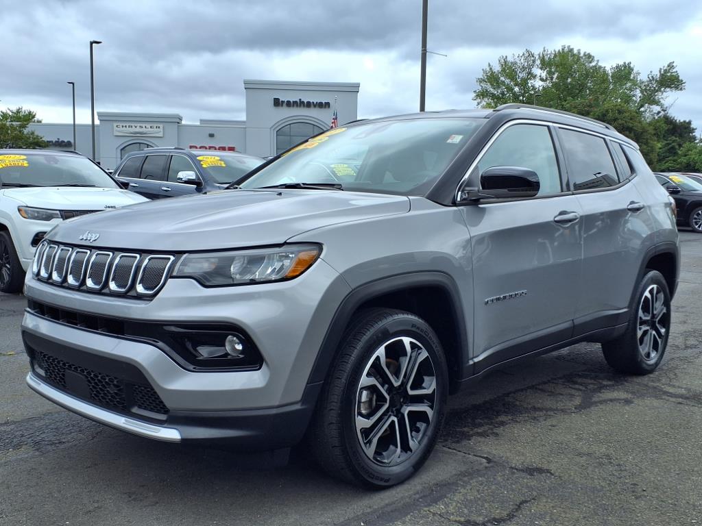 2022 Jeep Compass Limited photo 7