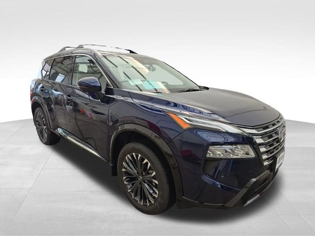 2026 Nissan Rogue Platinum photo 3