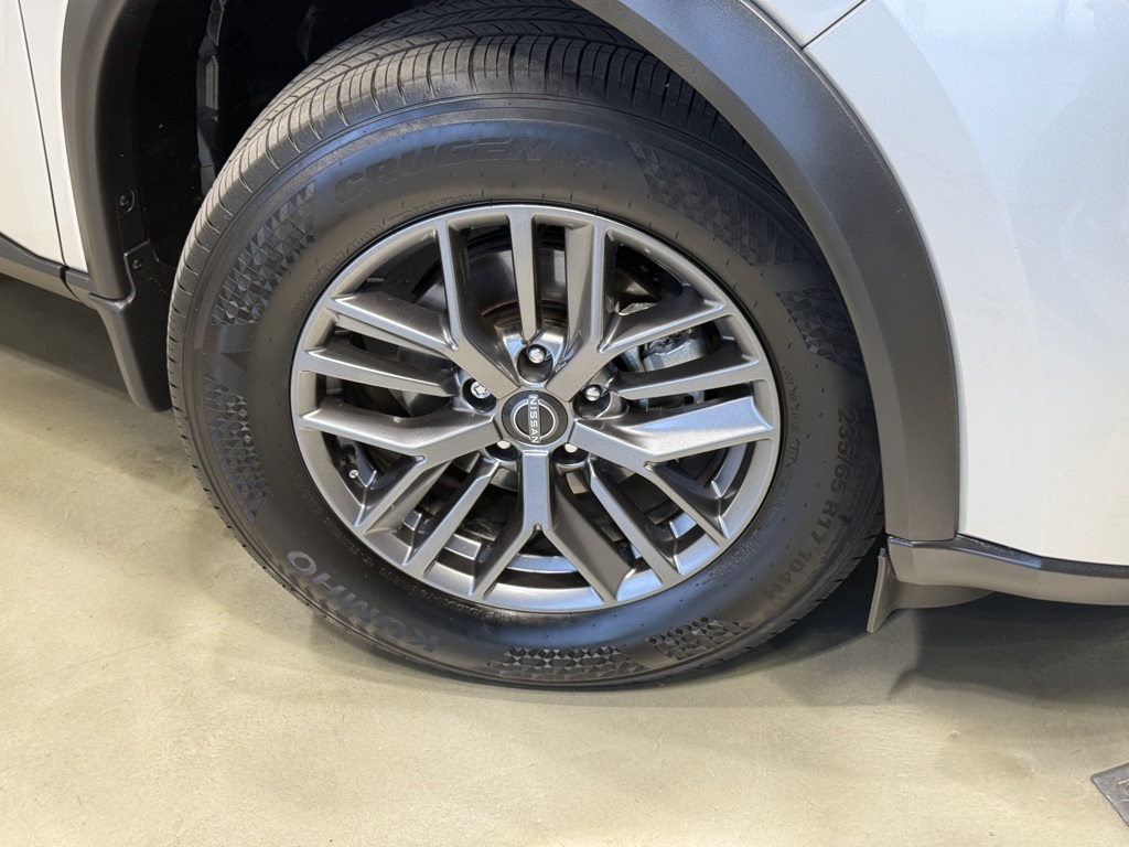 2025 Nissan Rogue S AWD photo 7