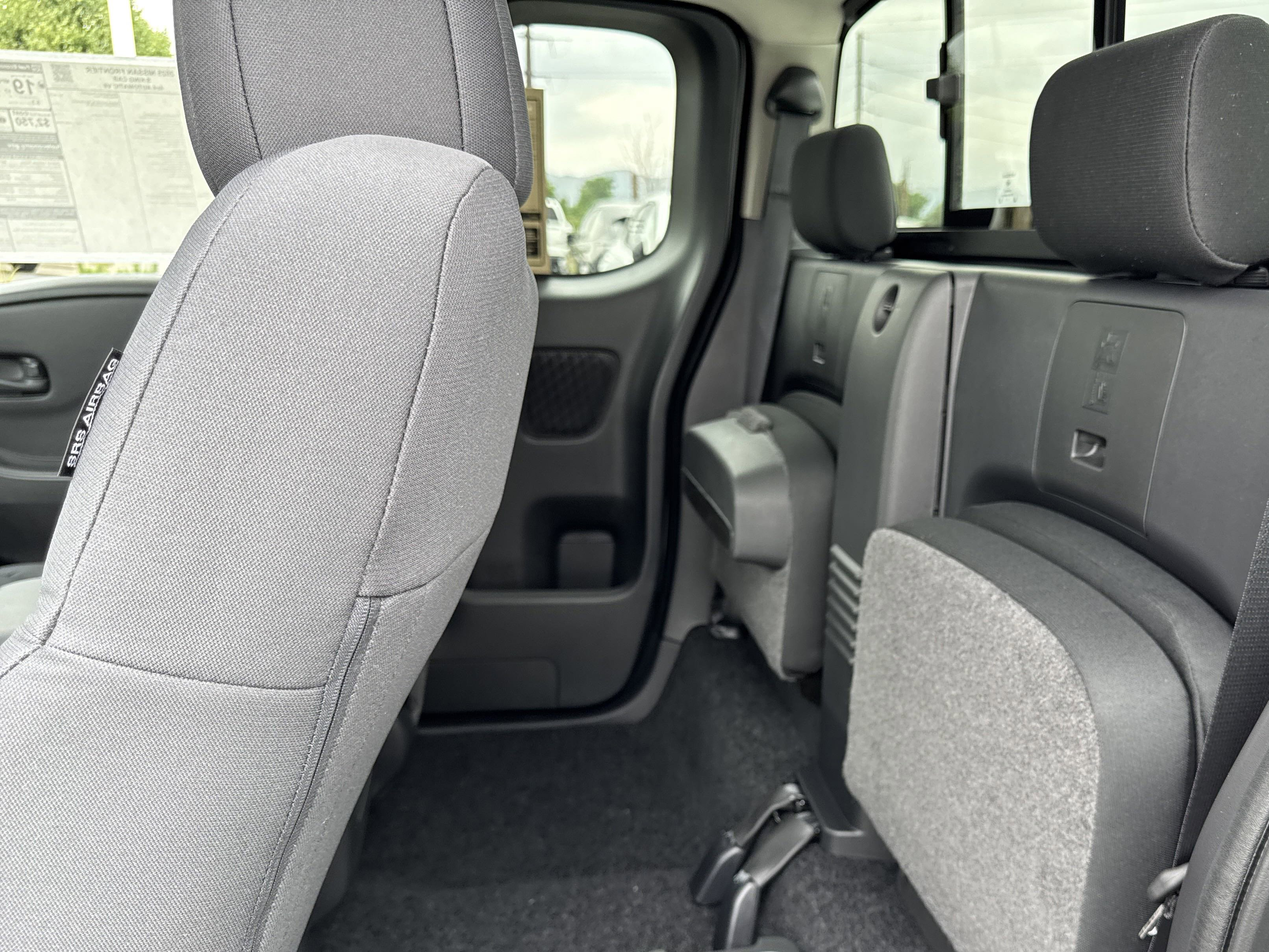 2025 Nissan Frontier S photo 4