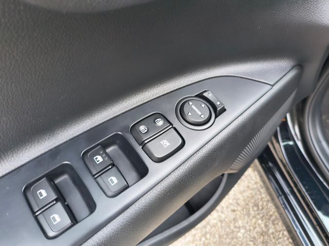 2023 Kia Rio S photo 16