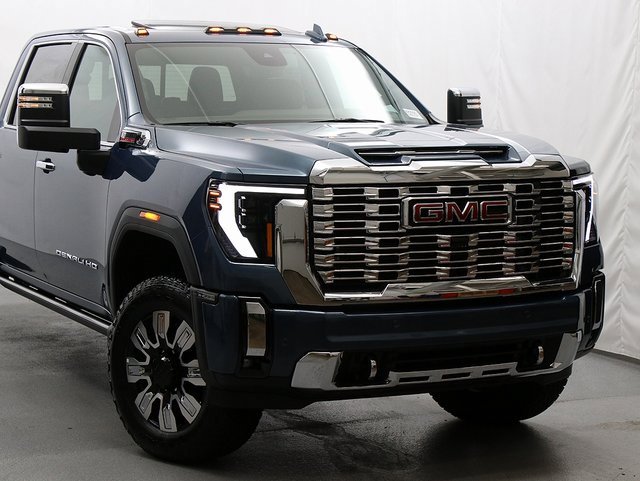 2025 Gmc Sierra 2500 HD Denali photo 2