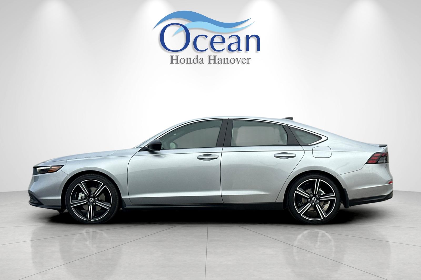 2025 Honda Accord Hybrid Sport photo 2